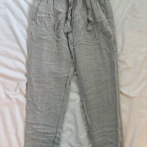 Zara linen tie front capris